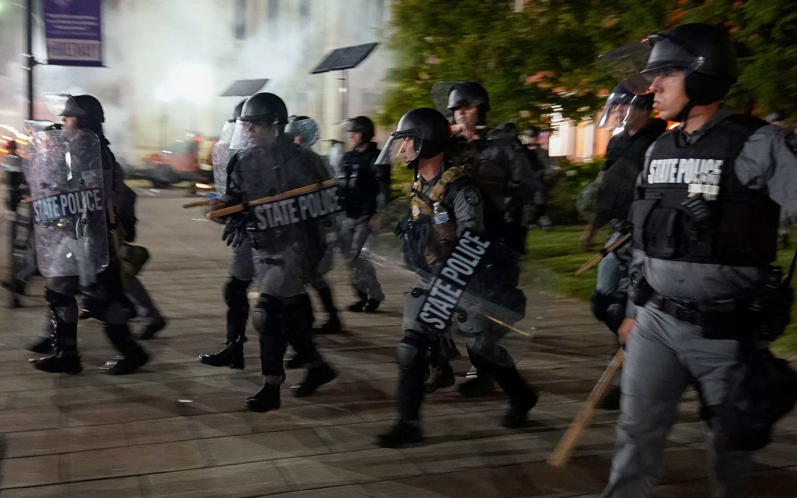 αριζόνα-ένοπλος-άνοιξε-πυρ-σε-οκτώ-δια-561403795