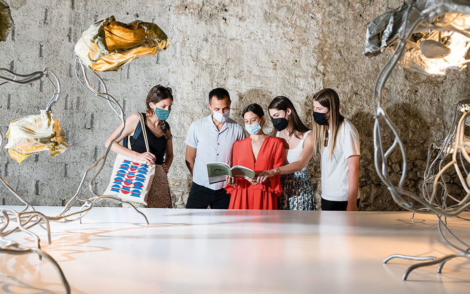 εικαστική-ξενάγηση-για-τα-μάτια-σας-μό-561411922