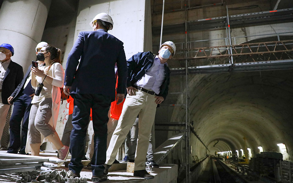 Καραμανλής για μετρό Πειραιά: Το καλοκαίρι του 2022 θα παραδοθούν στο κοινό οι τρεις σταθμοί-4