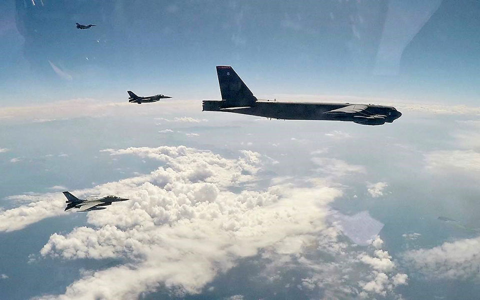 Εντυπωσιακές εικόνες από τη συνεκπαίδευση «Spartan Sword» με ΗΠΑ-3