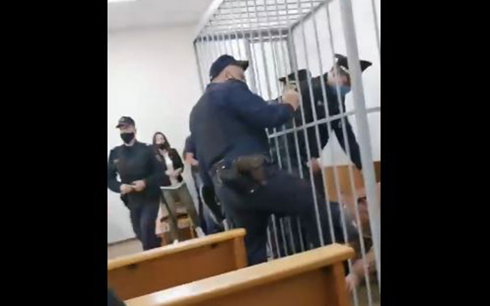 λευκορωσία-ακτιβιστής-έκανε-απόπειρ-561384199