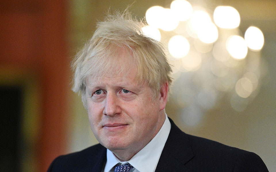 μπ-τζόνσον-η-g7-να-δεσμευτεί-για-εμβολια-561390406