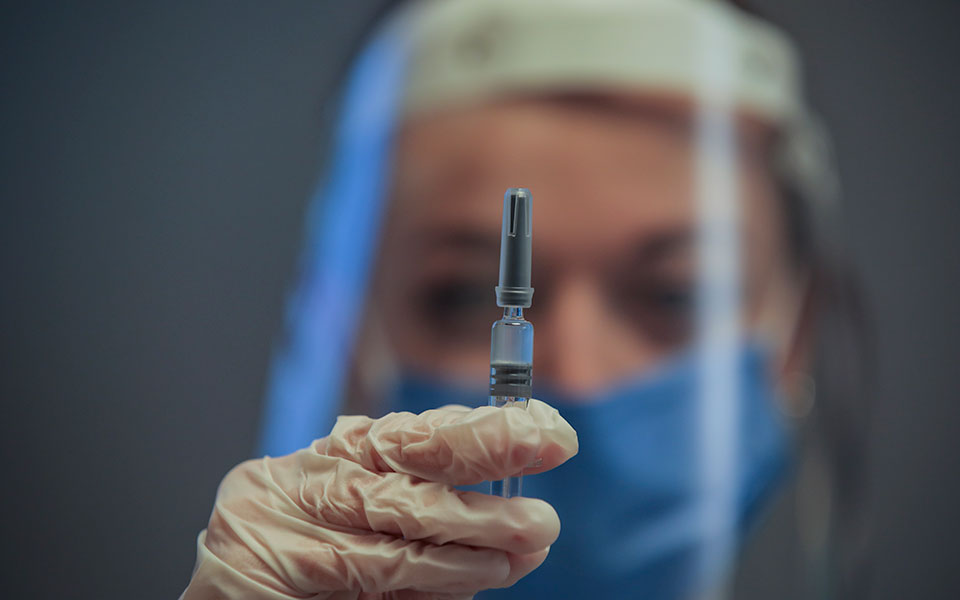 τουρκικό-εμβόλιο-covid-ξεκίνησε-η-τρίτη-φά-561407560