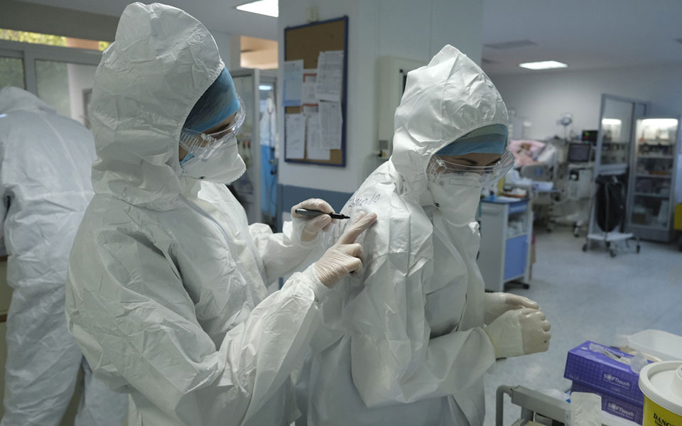 κορωνοϊός-633-νέα-κρούσματα-11-θάνατοι-196-δι-561417154