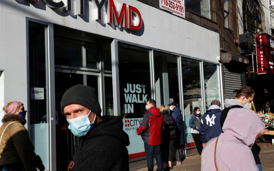 θετικές-προοπτικές-υπαρκτοί-κίνδυνο-561399832