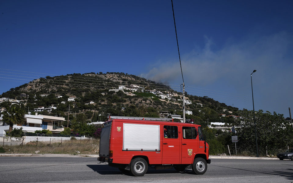 πυρκαγιά-στην-πάρο-ρίψεις-νερού-πραγμ-561413563