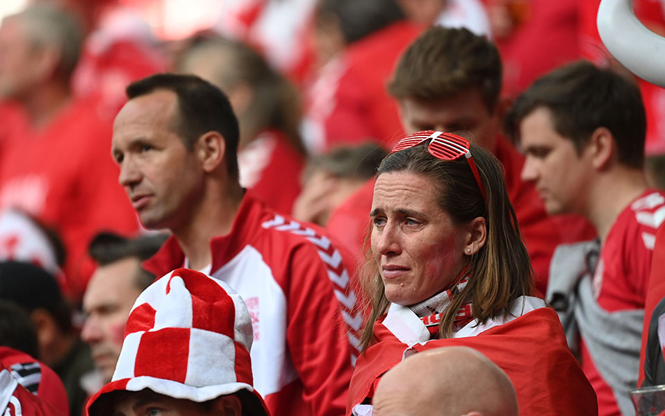 Euro 2021 – Έρικσεν: Η στιγμή που πάγωσε ο πλανήτης, η ανακούφιση και το τείχος της αξιοπρέπειας-7