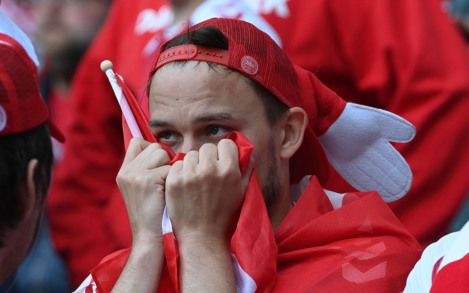 Euro 2021 – Έρικσεν: Η στιγμή που πάγωσε ο πλανήτης, η ανακούφιση και το τείχος της αξιοπρέπειας-6