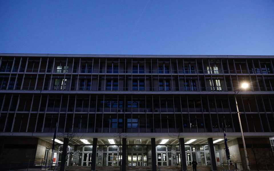 θεσσαλονίκη-τηλεφώνημα-για-βόμβα-στο-561399661