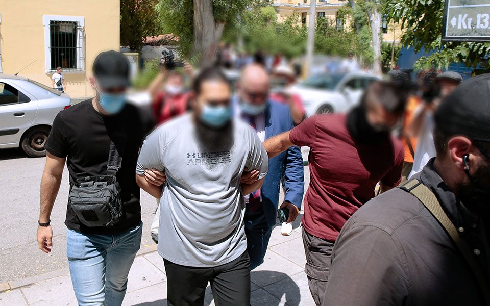 μονή-πετράκη-προφυλακιστέος-ο-πρώην-κ-561415741