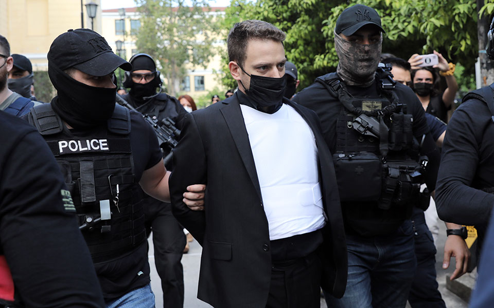 Έγκλημα στα Γλυκά Νερά: «Γιατί έπαιζα θέατρο» – Το χρονικό της ομολογίας του πιλότου-2