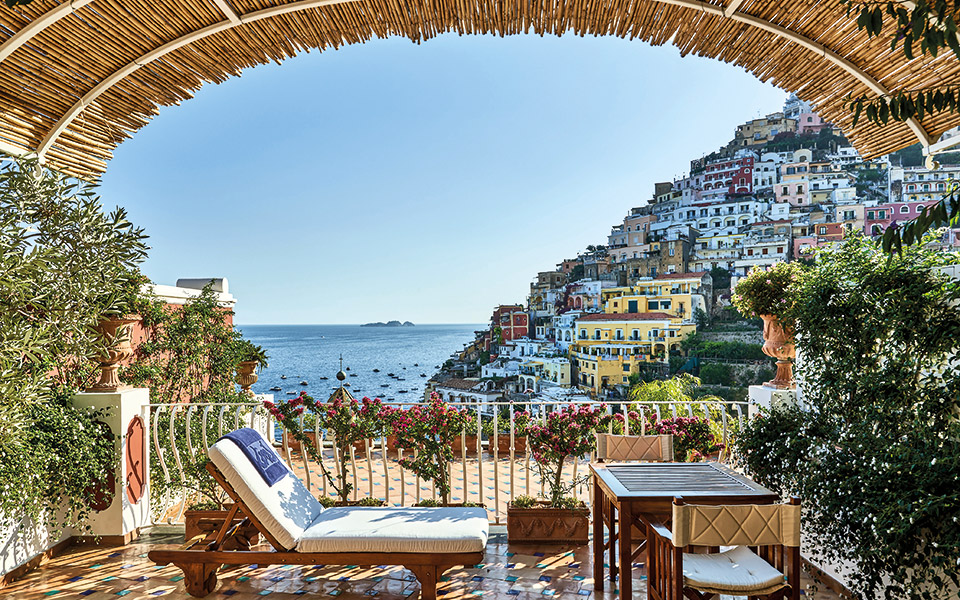 le-sirenuse-το-ξενοδοχείο-που-έγινε-μύθος-561384055