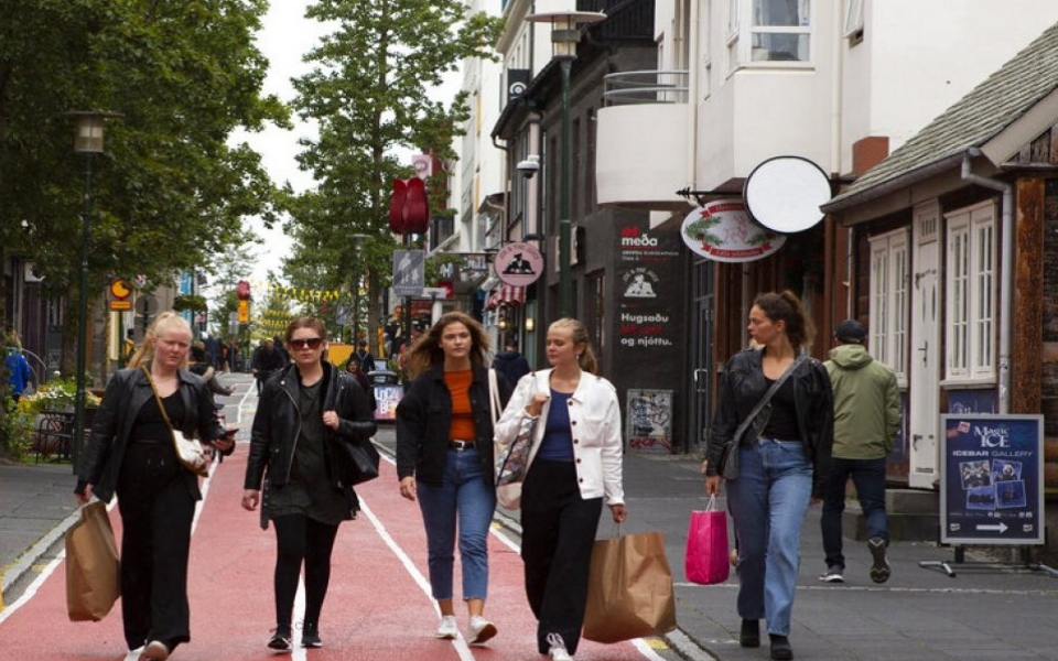 κορωνοϊός-άρση-όλων-των-περιοριστικώ-561411928