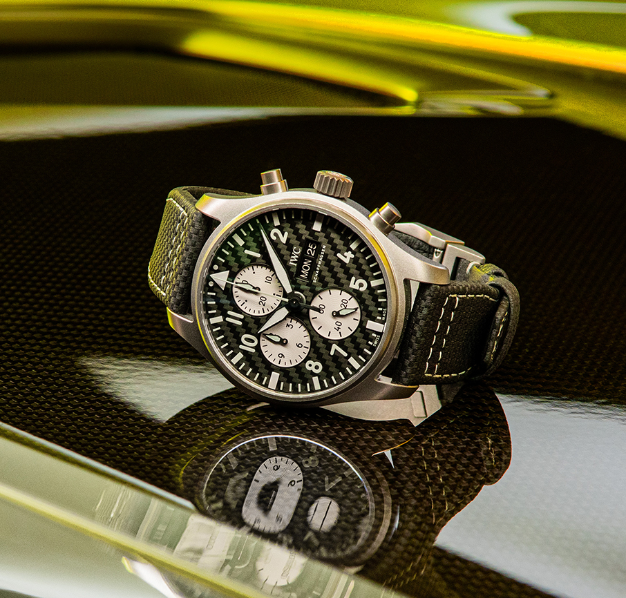 Η αβάσταχτη ελαφρότητα του IWC Pilot’s Watch Chronograph Edition AMG-5
