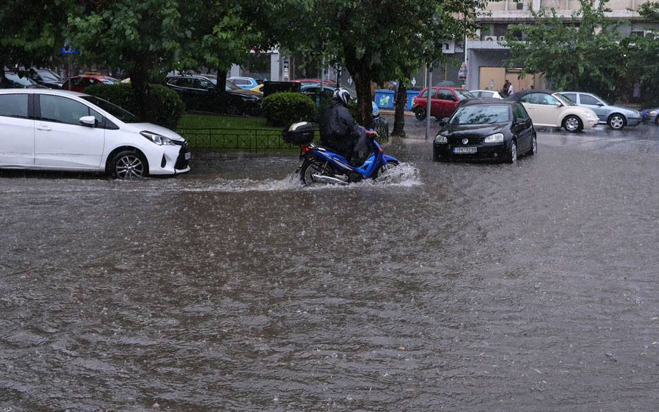 Διακοπή ρεύματος λόγω της κακοκαιρίας σε περιοχές της Αττικής-1