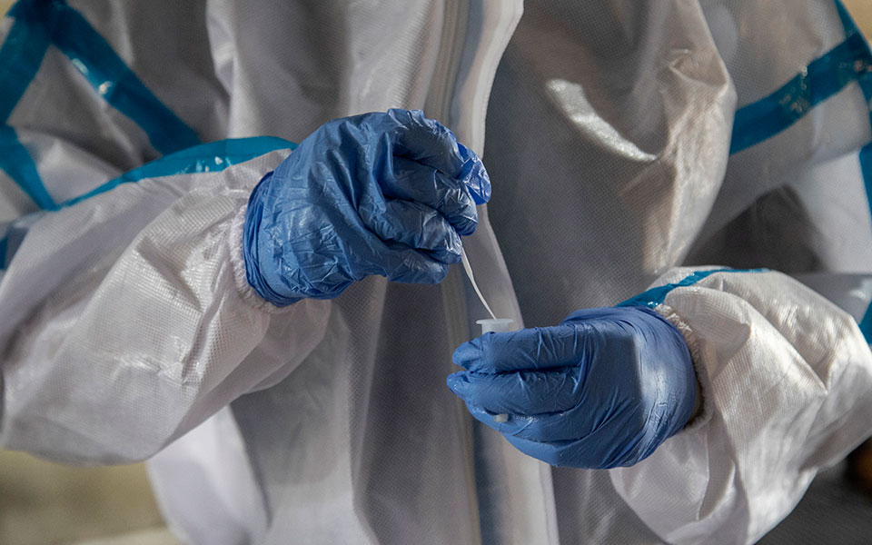 το-φάρμακο-αντισωμάτων-gsk-vir-μειώνει-τον-κ-561406486