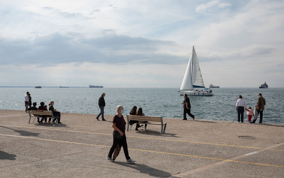 τέλος-η-χρήση-μάσκας-σε-εξωτερικούς-χώ-561409096