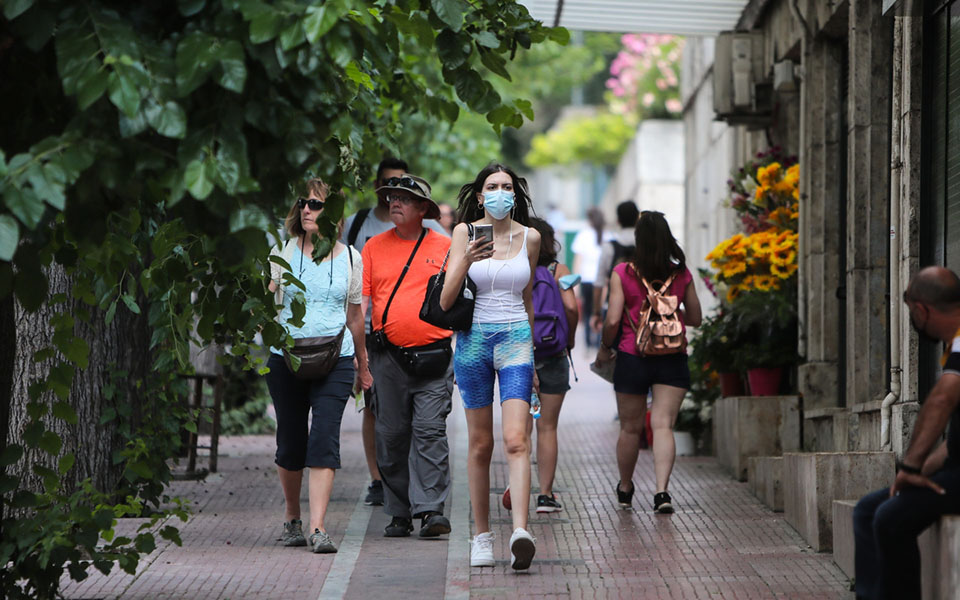καταργείται-η-χρήση-μάσκας-στους-εξωτ-561408388
