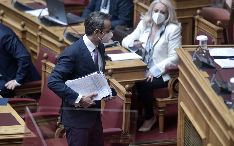 ergasiako-nomoschedio-sta-ypsi-oi-tonoi-sti-voyli0