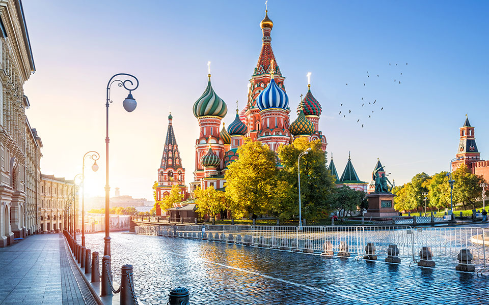 ο-αμερικανός-πρεσβευτής-επιστρέφει-σ-561406783