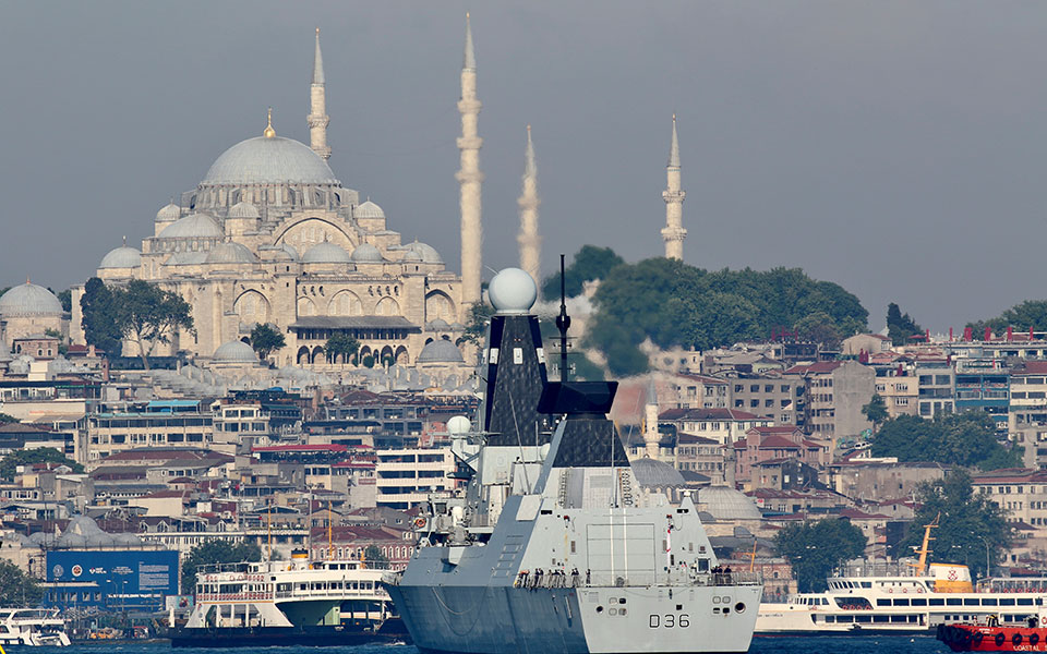 η-τουρκία-επιτρέπει-την-είσοδο-σε-ρώσο-561417454