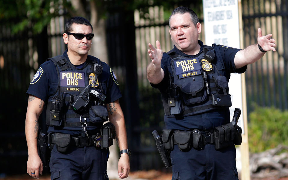 φλόριντα-ανταλλαγή-πυρών-μεταξύ-αστ-561385954