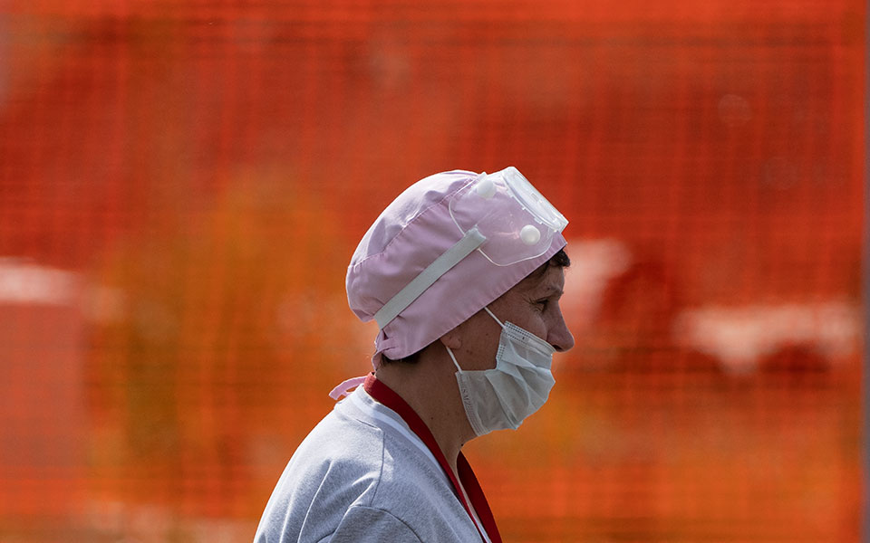 ρωσία-ρεκόρ-θανάτων-από-κορωνοϊό-για-561416665