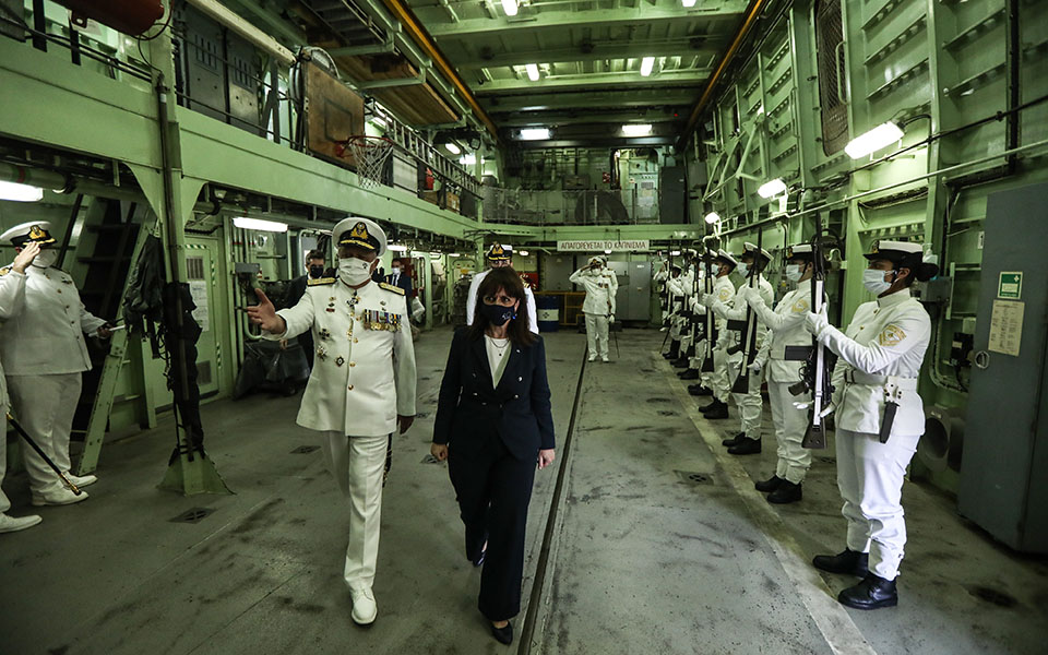 Κ. Σακελλαροπούλου: Εθνική υπερηφάνεια για τους άνδρες και τις γυναίκες του Πολεμικού Ναυτικού – Εικόνες-3