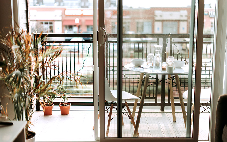 δέντρα-για-να-δώσετε-νέο-στυλ-στο-μπαλκ-561391870