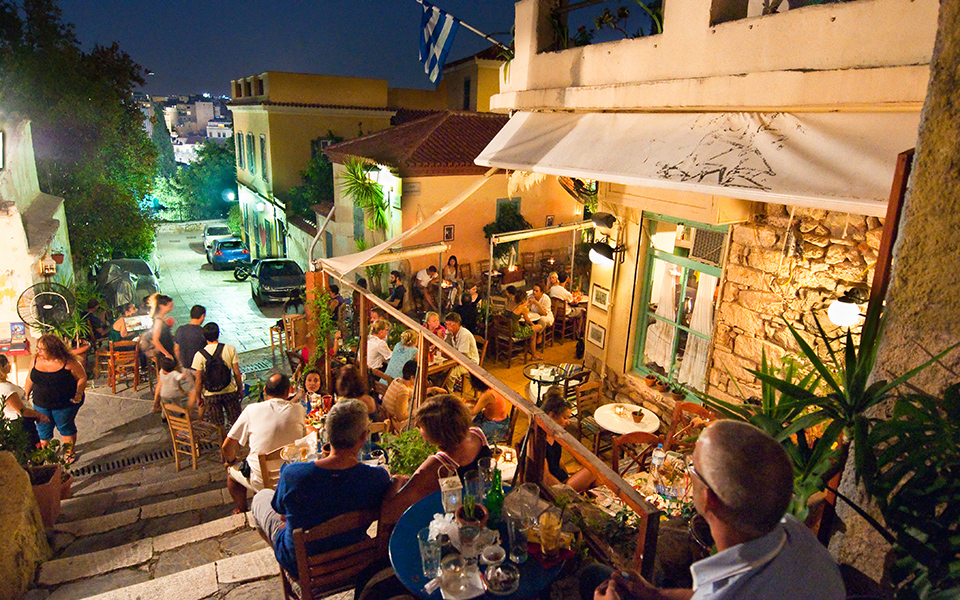 επιστροφή-στην-κανονικότητα-για-εμβο-561416110