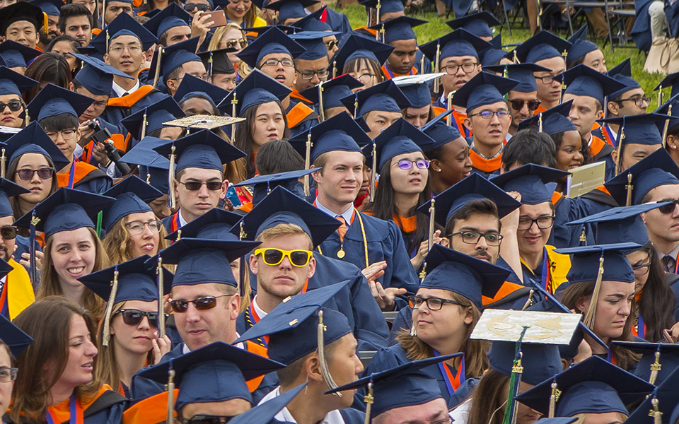 ft-διχάζει-ο-υποχρεωτικός-εμβολιασμός-σ-561385537