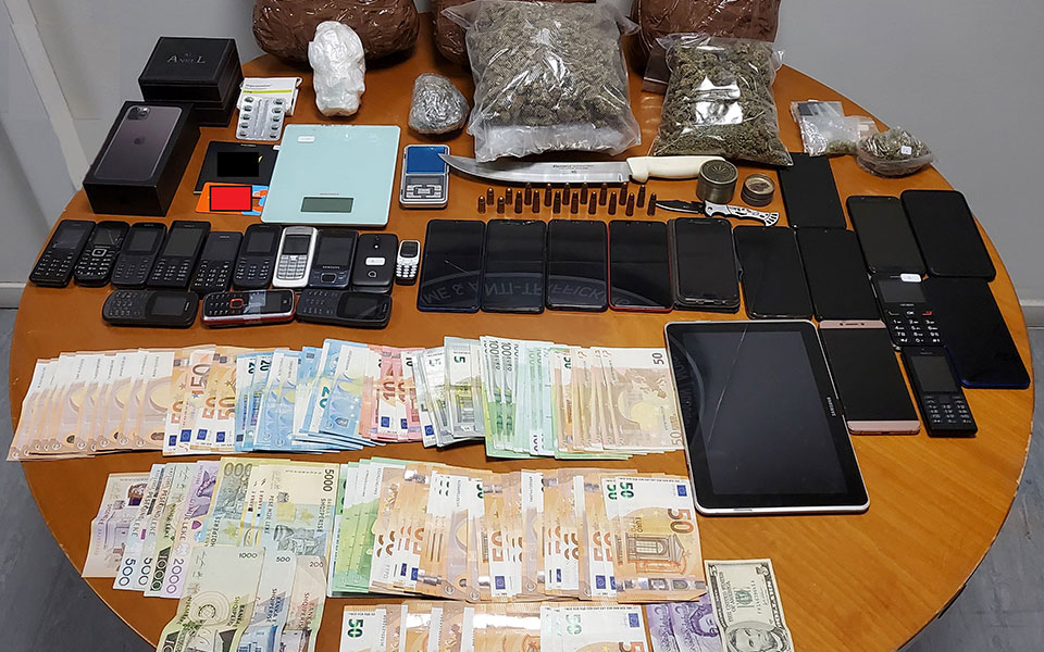 εξάρθρωση-σπείρας-που-διακινούσε-ναρ-561406555