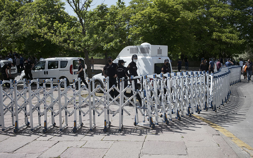 τουρκία-συλλήψεις-μελών-του-hdp-στην-κων-561394639