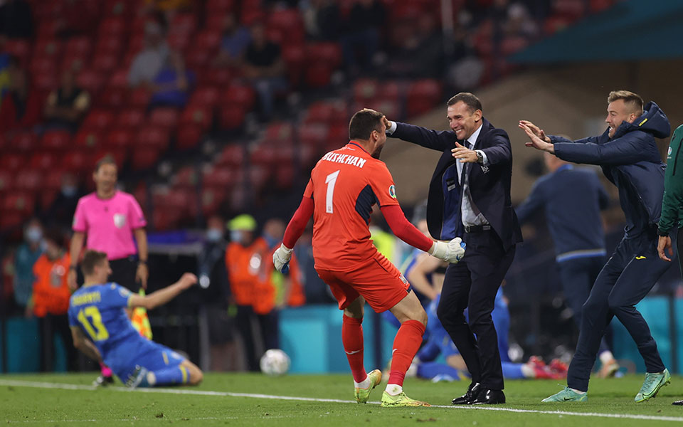 euro-2021-ουκρανία-σουηδία-2-1-πρόκριση-με-buzz-561416086