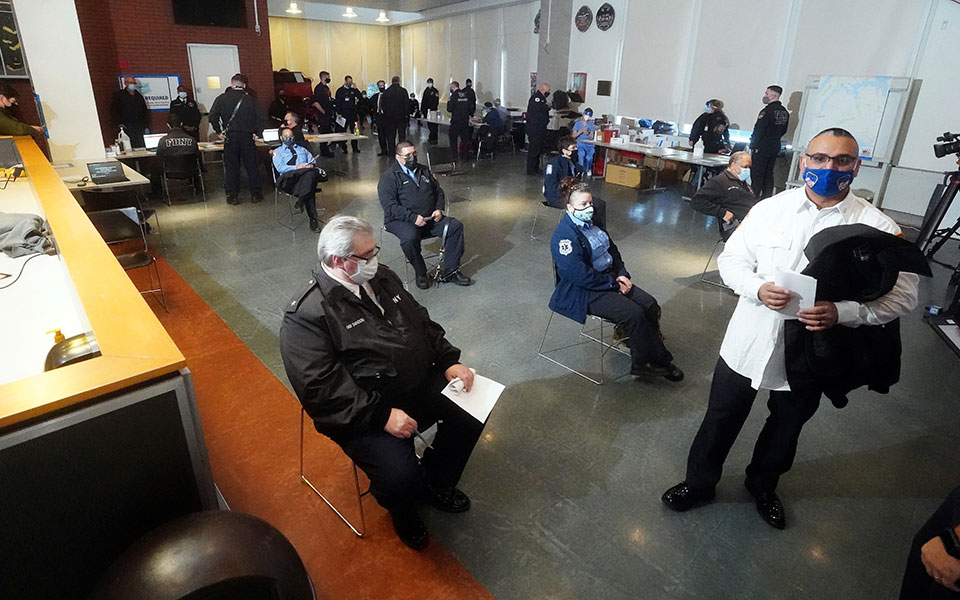 e-e-ηπα-εμβολιασμός-των-2-3-του-πλανήτη-ως-561393907