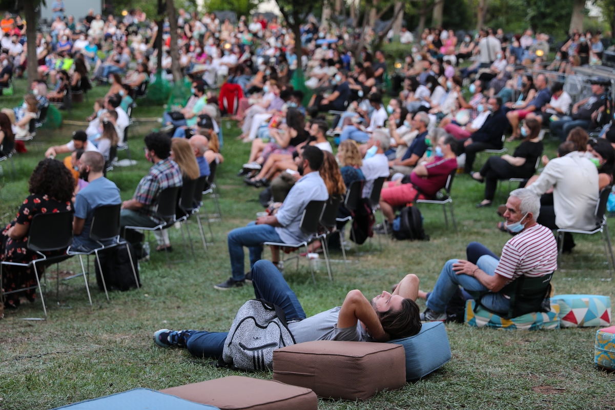 αντίστροφη-μέτρηση-για-τα-προνόμια-561413425