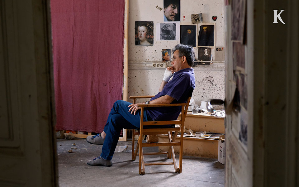 κ-βιβλίο-τι-διαβάζει-όταν-δεν-ζωγραφ-561412057