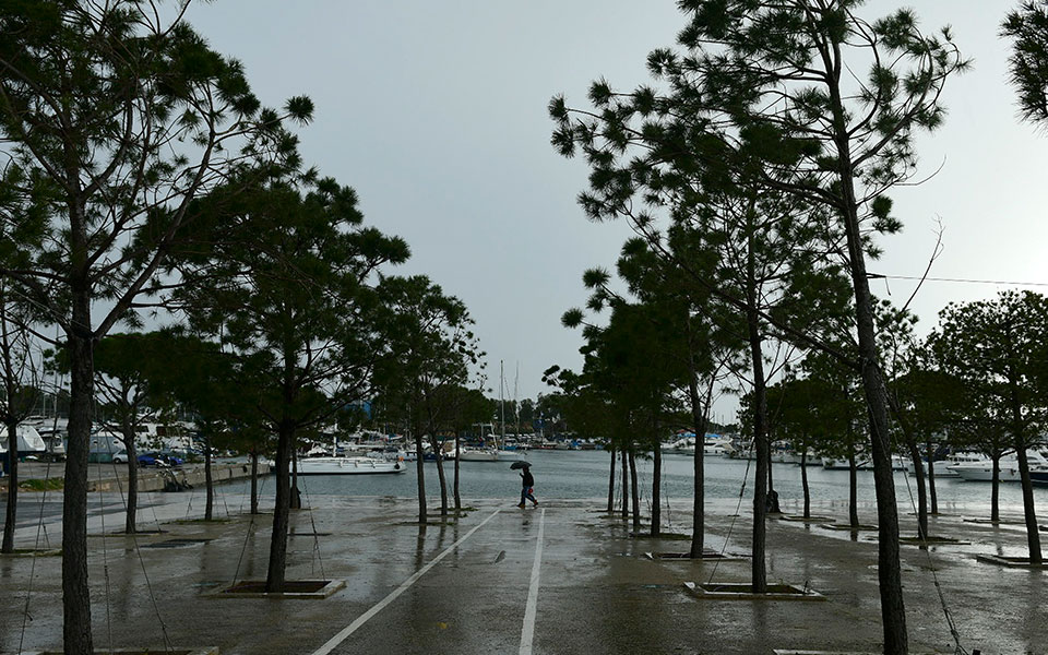 καιρός-τοπικές-βροχές-και-σποραδικές-561383545