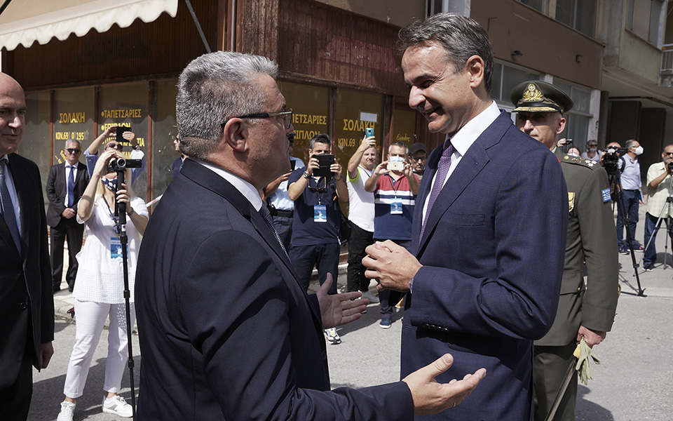 κυρ-μητσοτάκης-από-δράμα-να-εμβολιασ-561418015