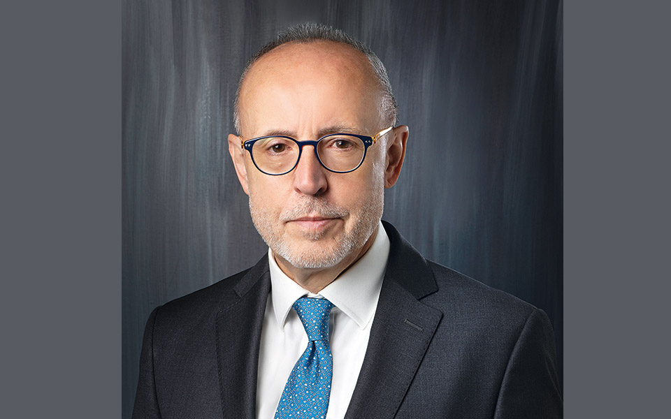 άρις-καρυτινός-ο-κλάδος-του-real-estate-στο-πλαί-561446509