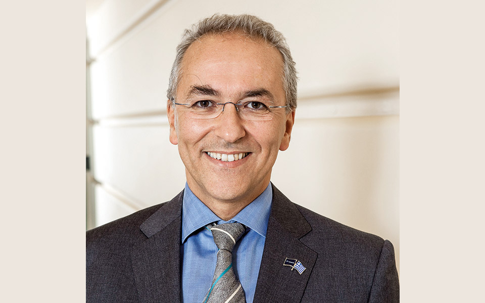 δημήτρης-γερογιάννης-στοχεύοντας-σε-561446347