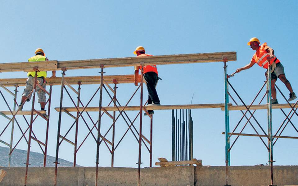 χρηματοδότηση-μικρομεσαίων-κατασκευ-561444328