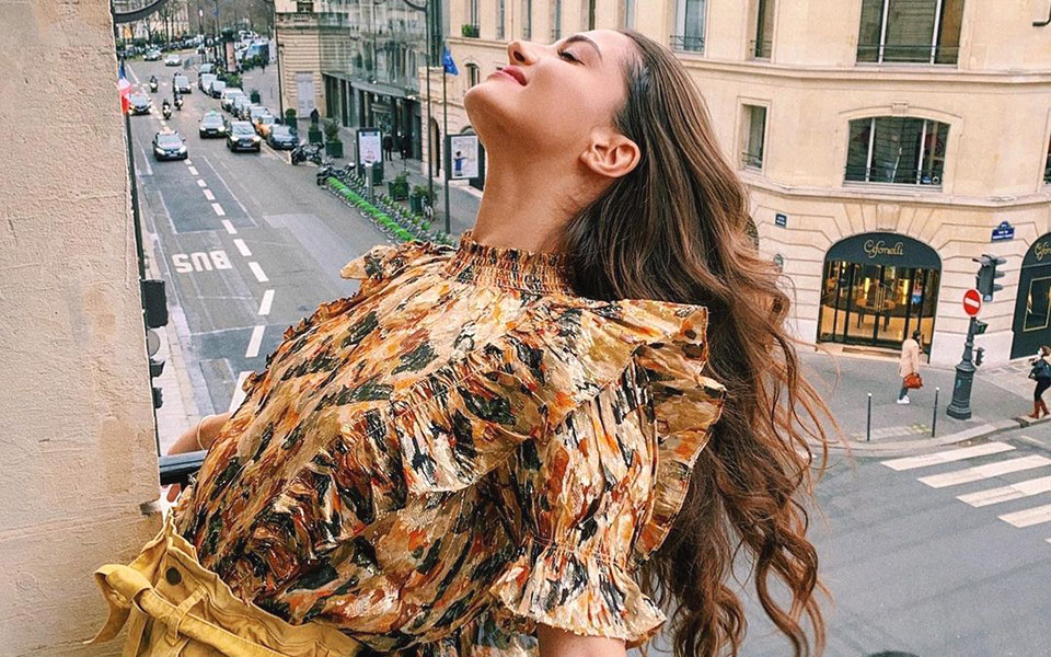 plopping-η-νέα-τεχνική-για-κυματιστά-μαλλιά-χ-561423679