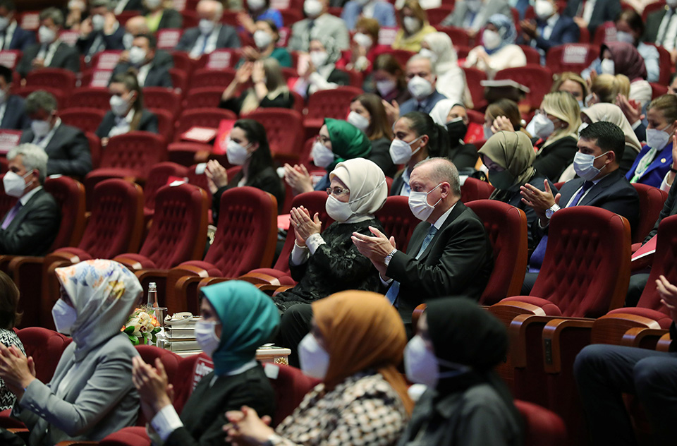 Μα πως το κάνει;