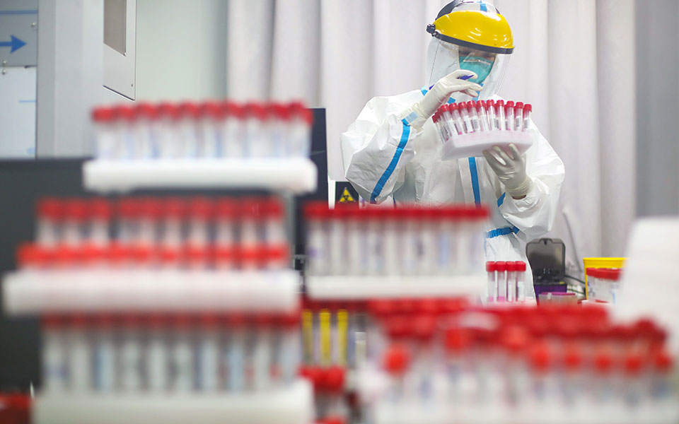 χρειάζομαι-τεστ-αν-είμαι-εμβολιασμέν-561452185