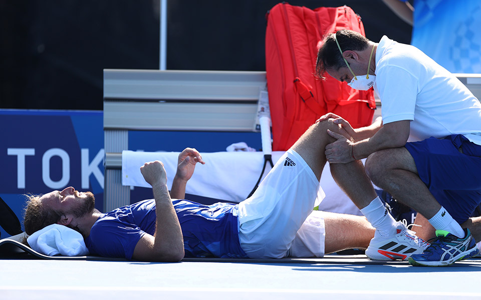 Στέφανος Τσιτσιπάς: Βίντεο από τον τραυματισμό του στους Ολυμπιακούς Αγώνες-1