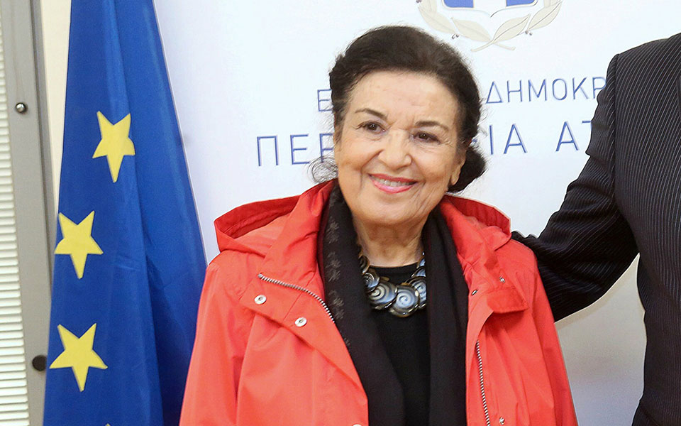 δεν-πυροβολούμε-την-εθνική-πινακοθήκ-561423730