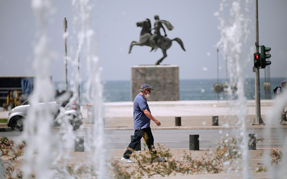 καιρός-δείχνει-τα-δόντια-του-ο-καύσω-561448192