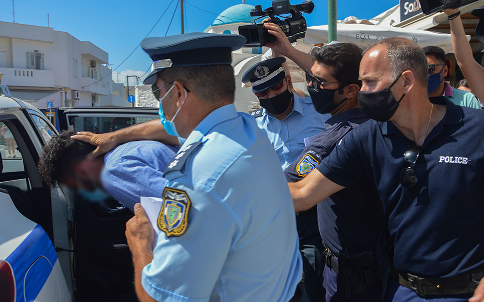 φολέγανδρος-νέα-προθεσμία-για-να-απολ-561439693