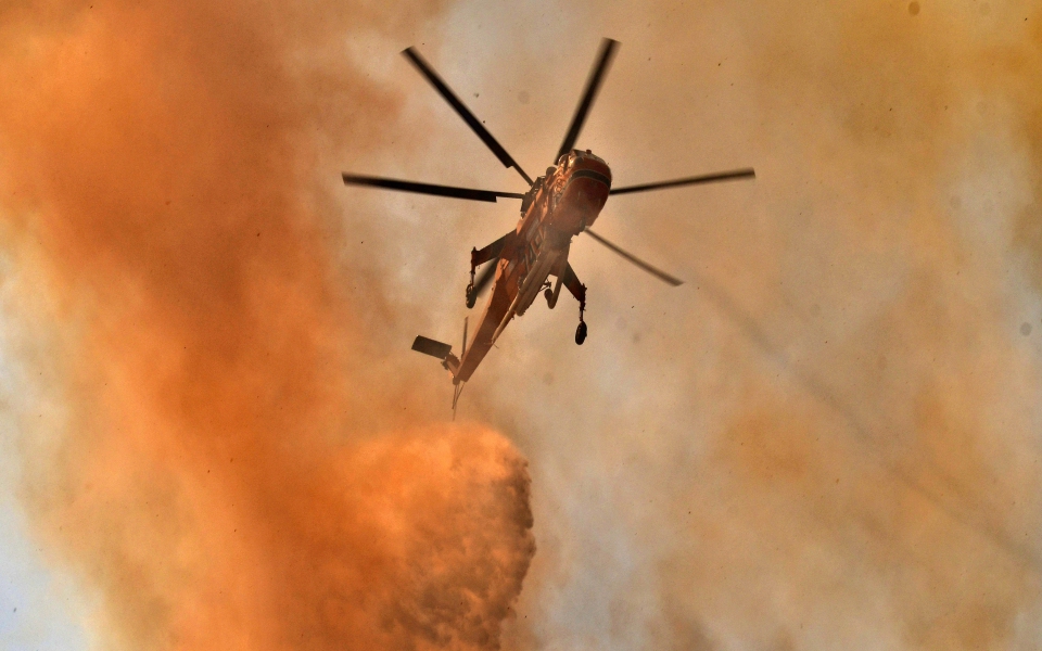 μαίνεται-η-φωτιά-στο-αραχναίο-αργολίδ-561445918